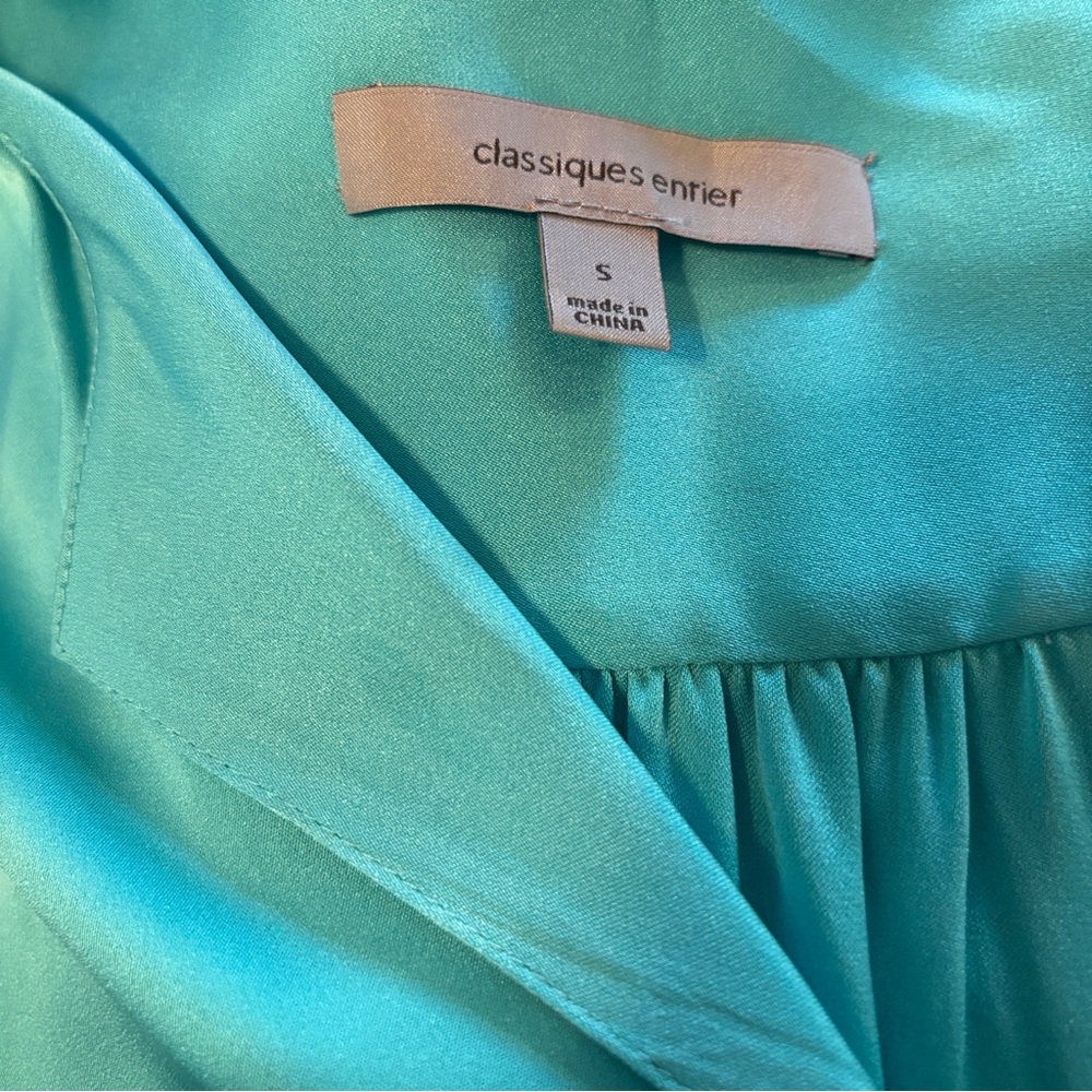 shirt size small - Picture 4 of 5